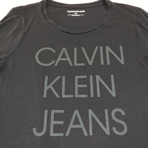 4/$25♦️ CALVIN KLEIN Long Sleeve Black Logo Tee - Picture 2 of 4